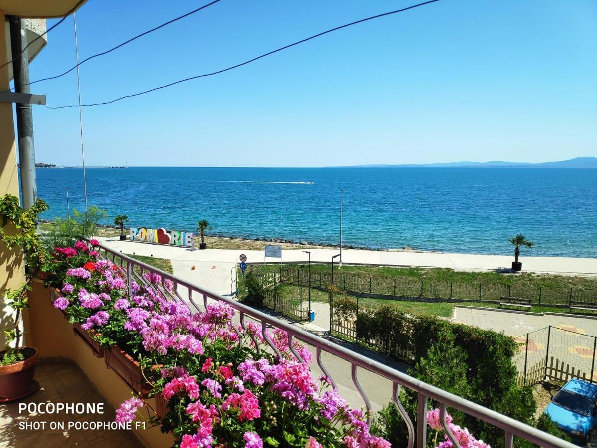 Homestay Kostadinov Pomorie Buitenkant foto